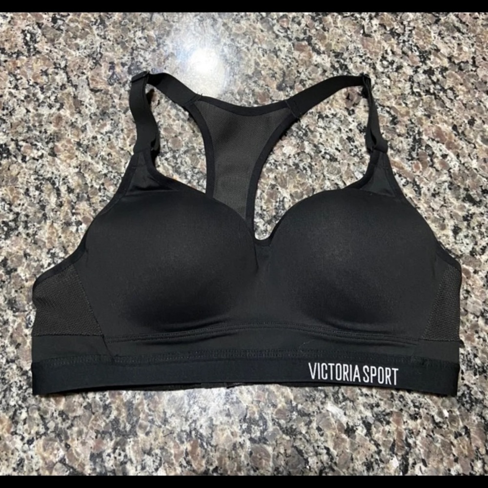 Victoria Sport padded sports bra